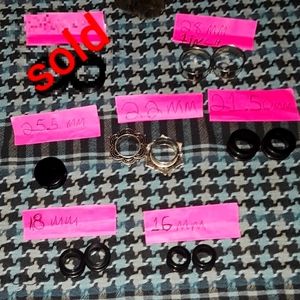 Ear jewelry, tunnels,plugs, silicone